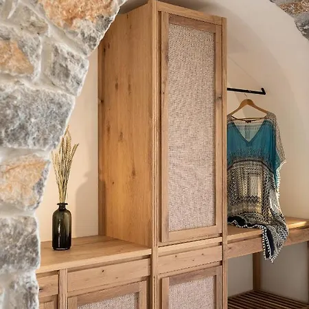 The Authentic Village Boutique 4*
